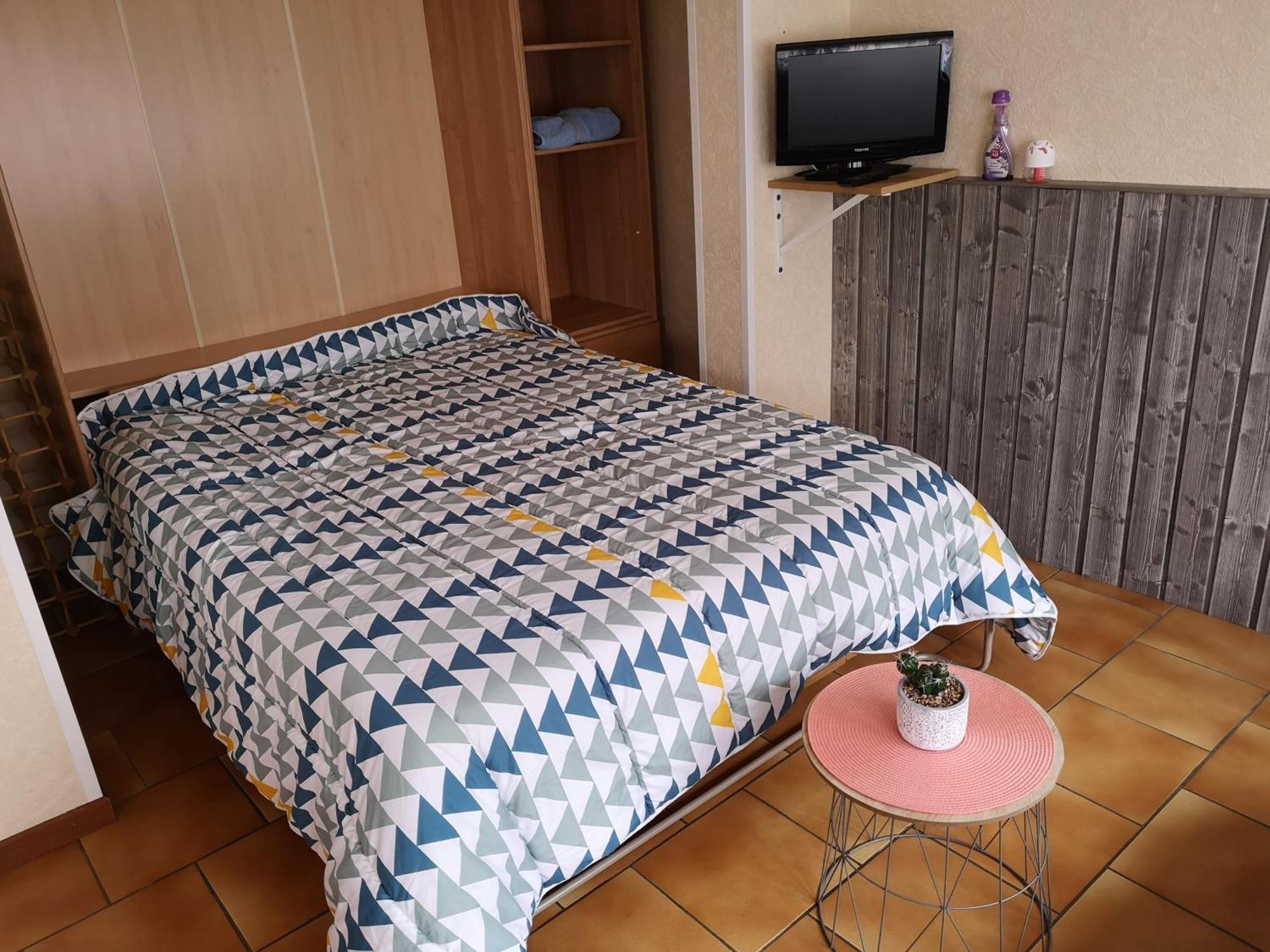 Gites & Camping On The Route Des Vins 베아카임 외부 사진